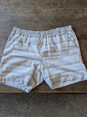Old Navy Cream and Gray and cream and tan Striped 2 pair  of Jogger Shorts